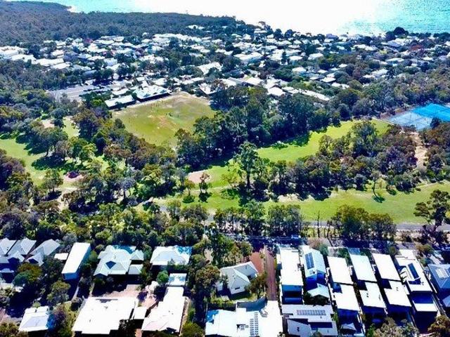 Elevated Home with Subdivision Potential in Old Dunsborough!