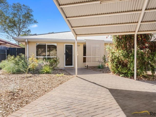 Private and Peaceful East Side Living!