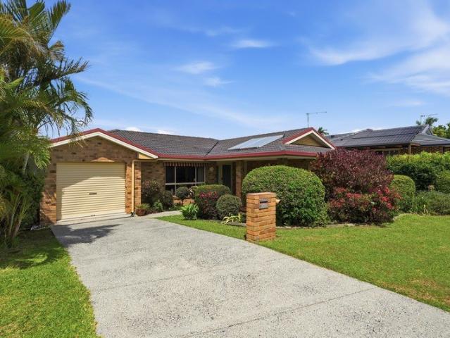 Private and Peaceful Living in Popular Sawtell Estate