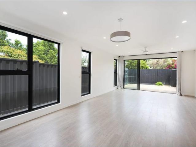 Private Appointment Only / Immaculate Townhouse in a Prime Yarraville Location