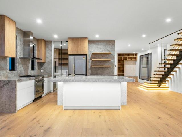 Private Appointments Only / Luxurious 5 Bedroom Family Home
