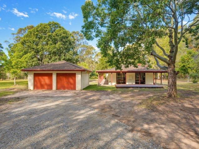 Private Bush to Beach Home on 25 Lifestyle Acres!