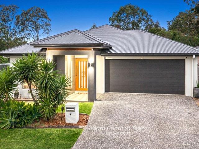 Private Bushland Outlook with Spacious Family Living