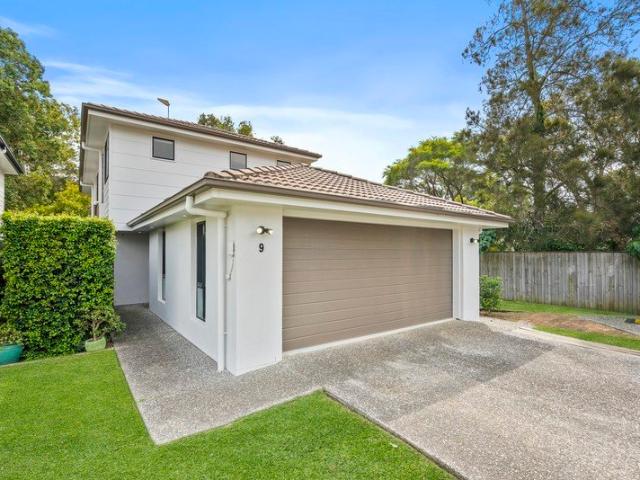 Private Bayside Living Stand Alone Town Home in Prime Wellington Point Location