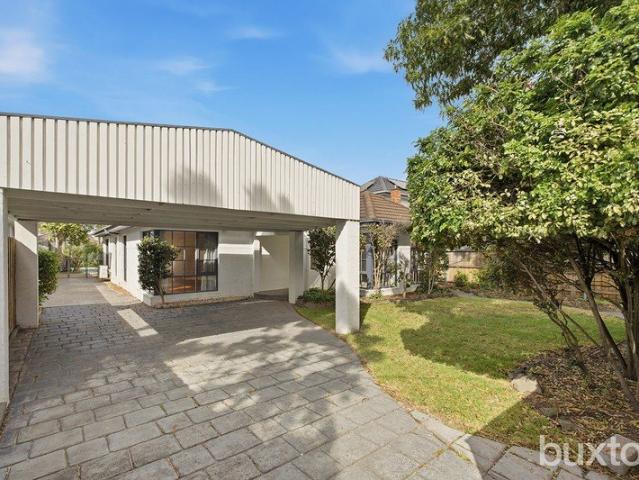 Private Beachside 4 bedroom Family Haven with Pool & Alfresco Entertaining