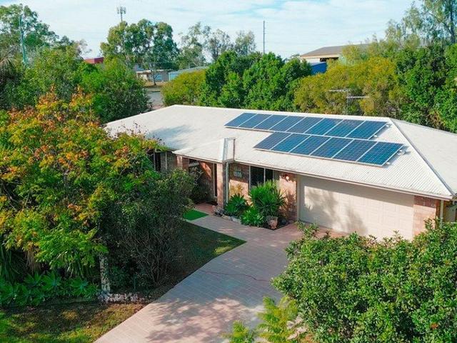 PRIVATE CUL DE SAC FAMILY HAVEN WITH SPACE, SOLAR & ESTABLISHED GARDENS