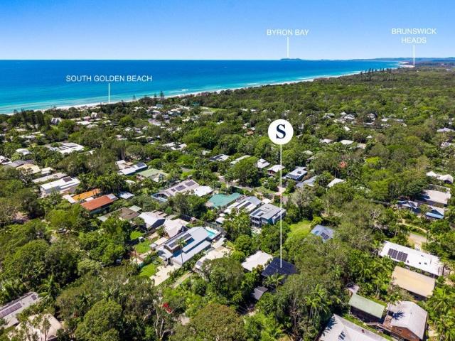 Private Coastal Sanctuary in South Golden Beach