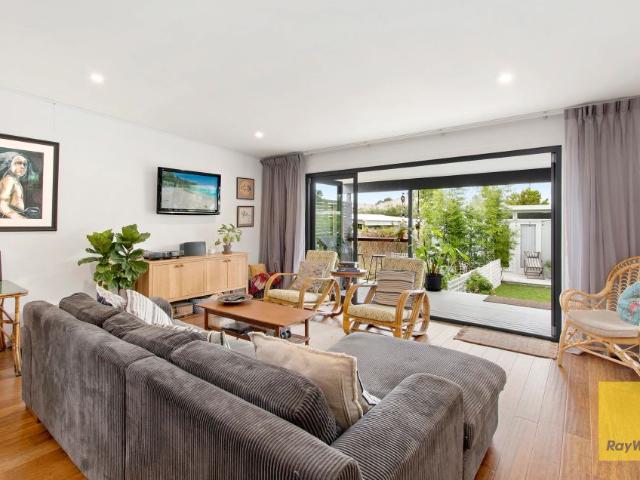 Private Coastal Sanctuary in the Heart of Umina Beach