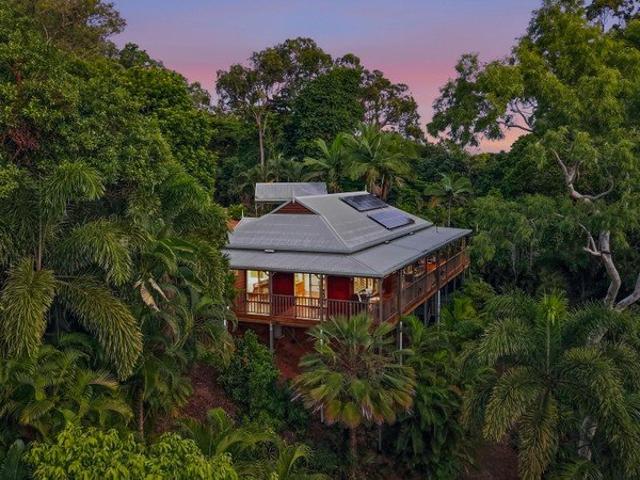 Private Coastal Sanctuary with Ocean Views and Rainforest Surrounds