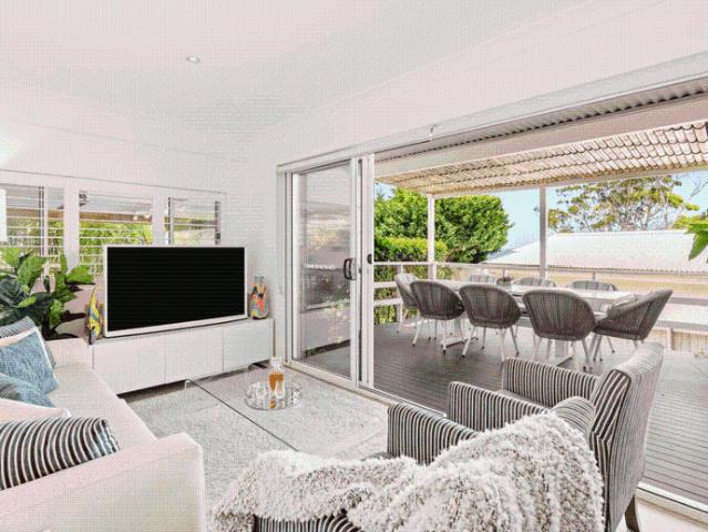 Private Coastal Retreat with Double Garage