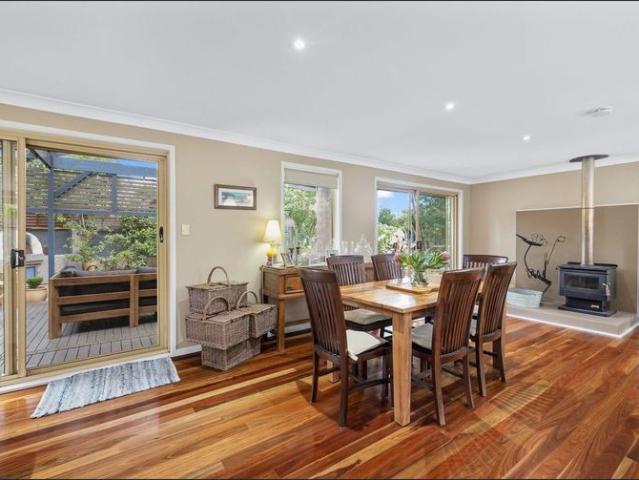 Private Coastal Retreat in Narrawallee