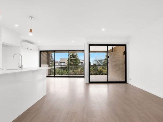 Private Coastal Retreat in Shell Cove – Spacious One Bedroom Living Utilities Included