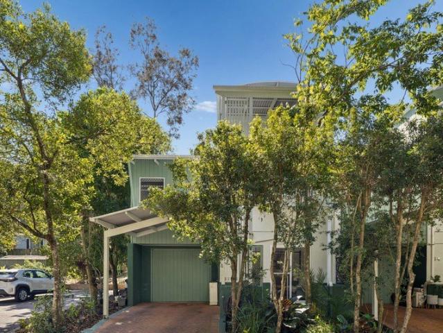 Entry via 206 D’Arcy Road