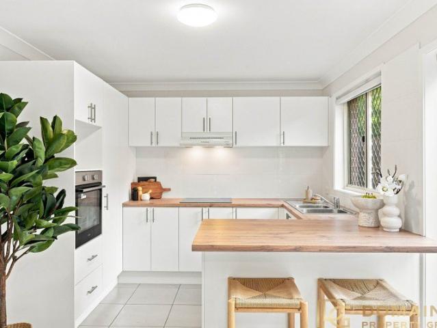 Private, Convenient, Spacious & Renovated Townhouse