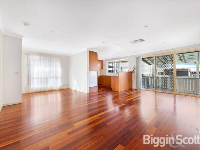 PRIVATE & CONVENIENT VILLA LIVING