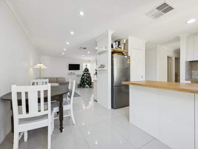 Private Corner Living in the Heart of Kardinya