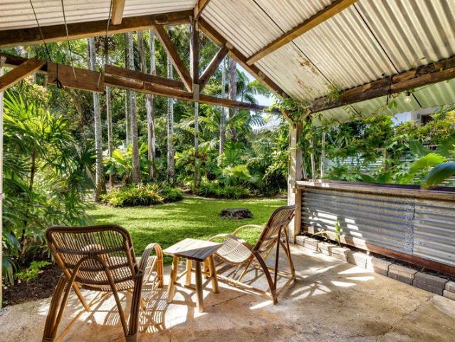Private Cottage Retreat with Timeless Charm