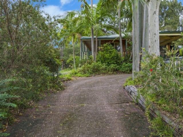 Private Country Escape on 6,019m? R2 Zoned with Subdivision Potential Hold, Bank or Redevelop in Fast growing Warnervale Precinct