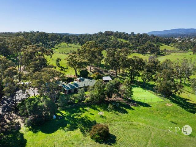 Private Country Living Close to Castlemaine
