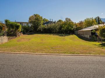 Private Court Location with Endless Views