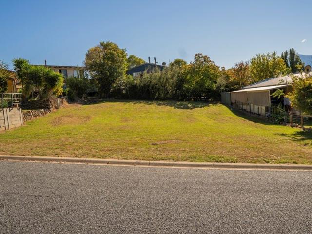 Private Court Location with Endless Views