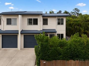 Private Courtyard, Entertaining Deck & Comfortable Low Maintenance Living