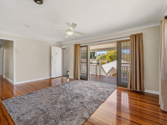 PRIVATE DUAL LIVING | SEPARATE ENTRY | SECURE YARD
