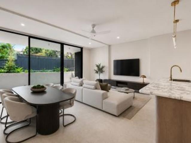 Private Designer Residence with Elegant Indoor Outdoor Living