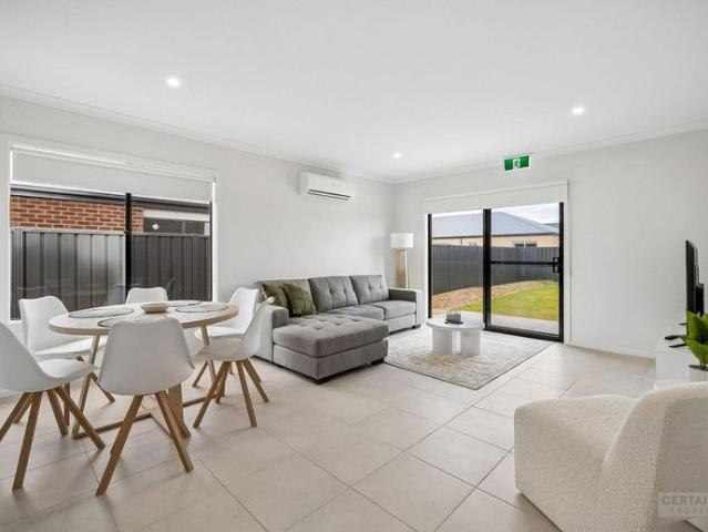 ✨ Private Ensuite Living in Premium Shared Home – Bills Included