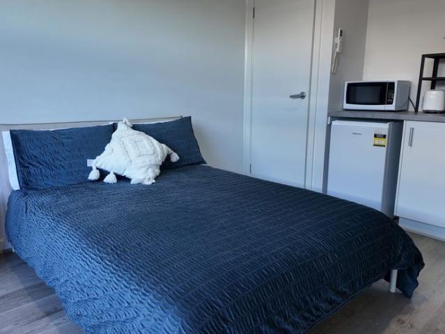 Private Ensuite Room All utilities Included I $200/week