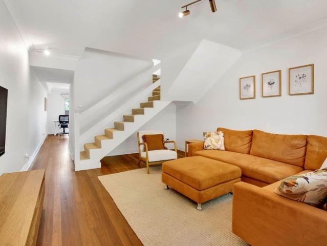 Private Entry, Courtyard & Two Level Living in a Convenient Location