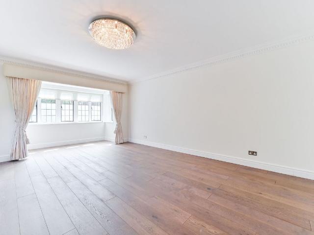 Private Estate, Purley CR8, 3 bed semi detached house to rent, £3,500 pcm | PrimeLocation