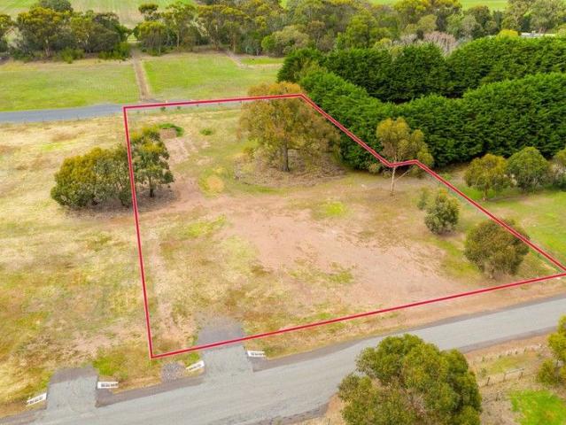 PRICED TO SELL Titled 4045m2