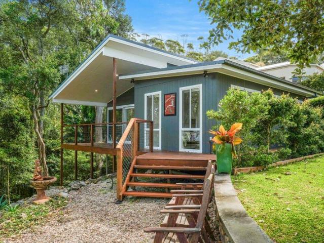 Private Furnished 2 Bedroom Retreat with Utilities Included