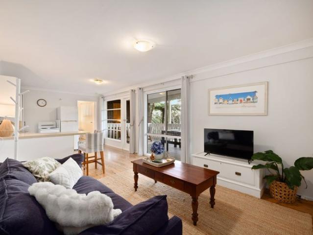 Private Furnished One Bedroom Flat | Utilities Included