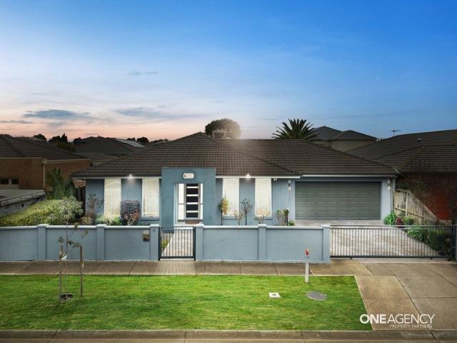 Private Family Entertainer with Exceptional Outdoor Living