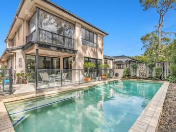 Private Family Entertainer with Pool, in sought after Robina Location
