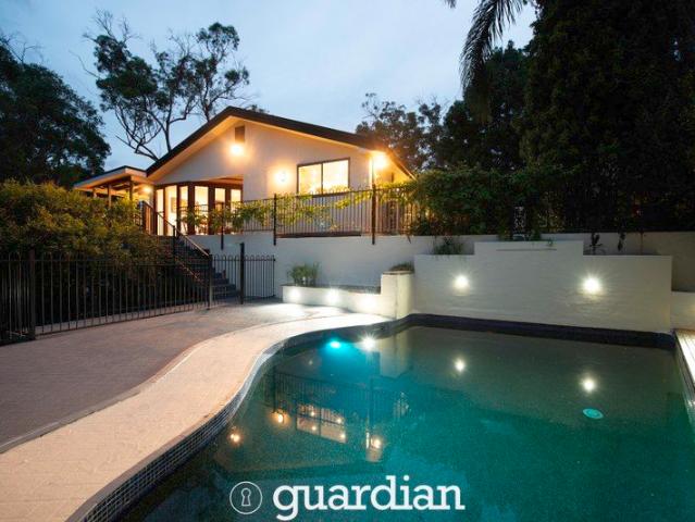 Private family haven with district views