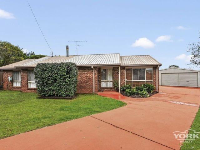 Private Family Haven on 754mÃÂ² with Powered Shed & Outstanding Location