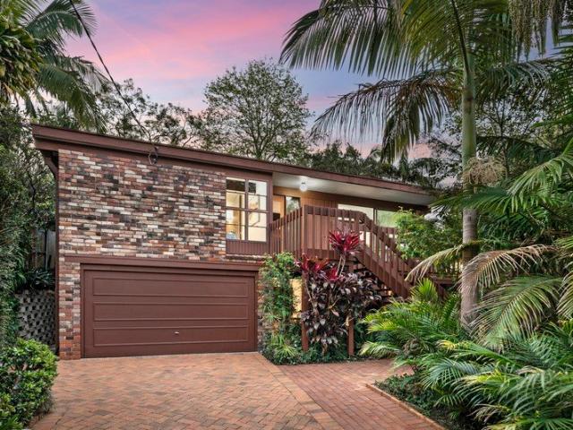 Private family home in leafy setting