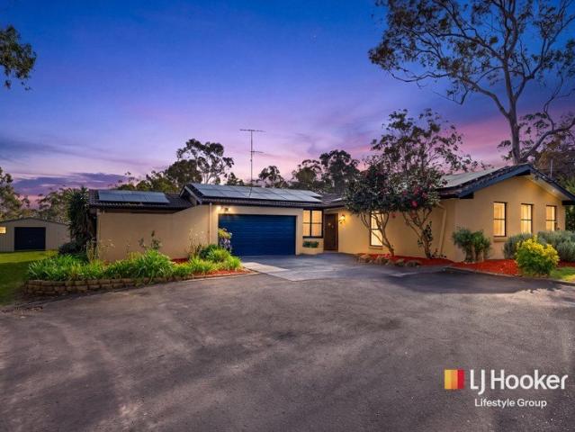 Private Family Retreat on Five Beautiful Acres