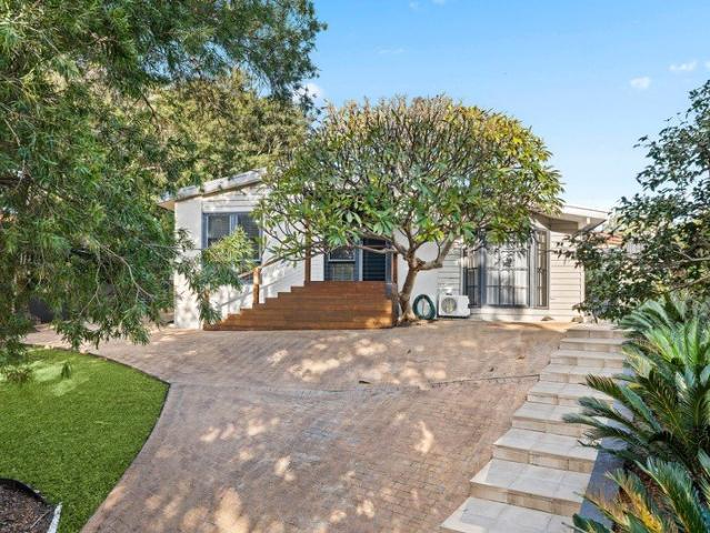PRIVATE FAMILY RETREAT ON 786SQM