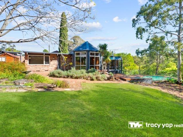 Private Family Sanctuary Backing onto Avondale Golf Course
