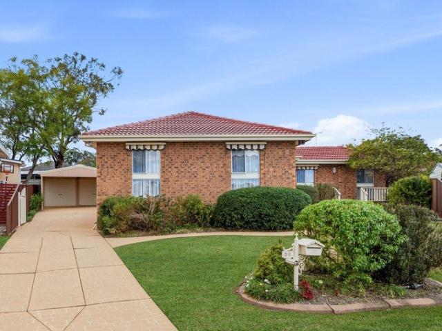 Private Family Sanctuary on 793sqm in a Whisper Quiet Camden South Cul de Sac