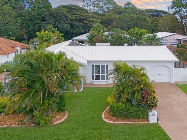 Private Family Sanctuary with Poolside Living in Annandale