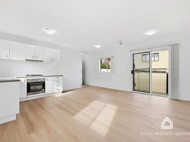 Private Fenced Granny Flat with Beautiful Blue Mountains Views