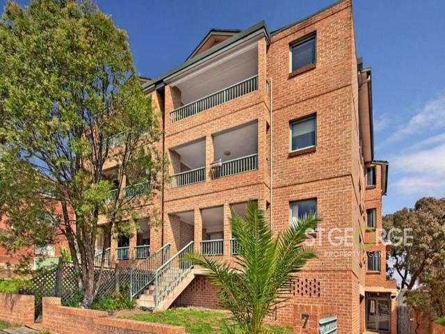 Private Front Facing Top floor North/east 116 sqm