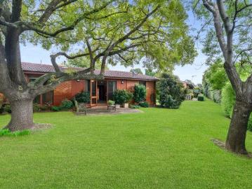 Private Garden Villa in Established Retirement Village