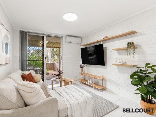 Private Garden Living Moments from the Swan River