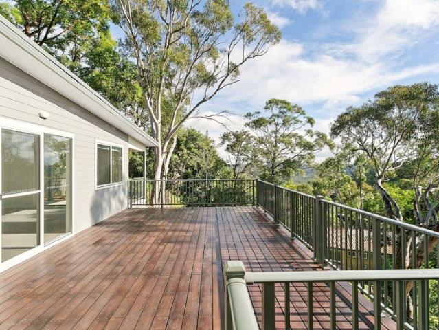 Private Granny Flat | Large Entertaining Deck | Leafy Outlook